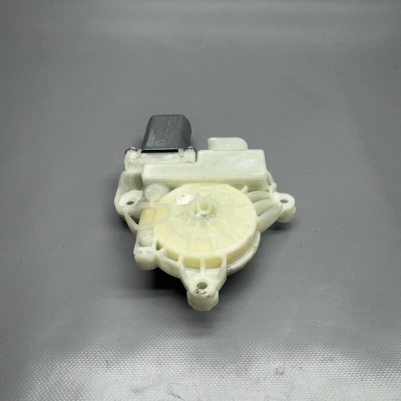 BMW I5 DOOR WINDOW MOTOR LEFT REAR 2024 2025 OEM 5A28AC4