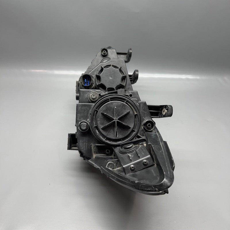 HYUNDAI ELANTRA HEADLIGHT RIGHT PASSENGER 2017 2018 HALOGEN OEM 
