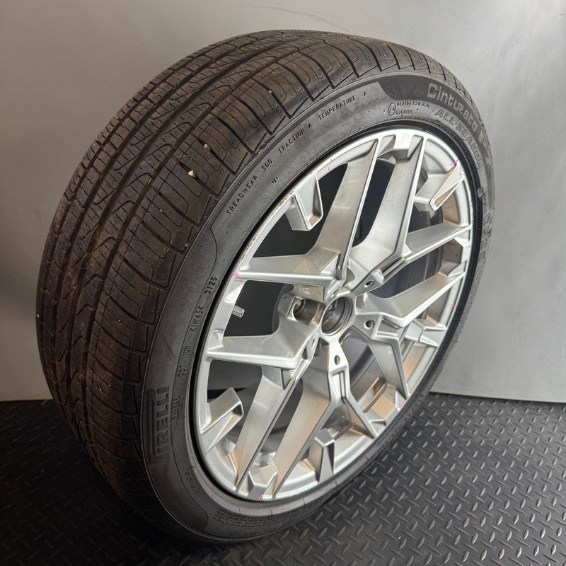 BMW 330i WHEEL RIM 18 INCH 2024 2025 OEM 5A7C687