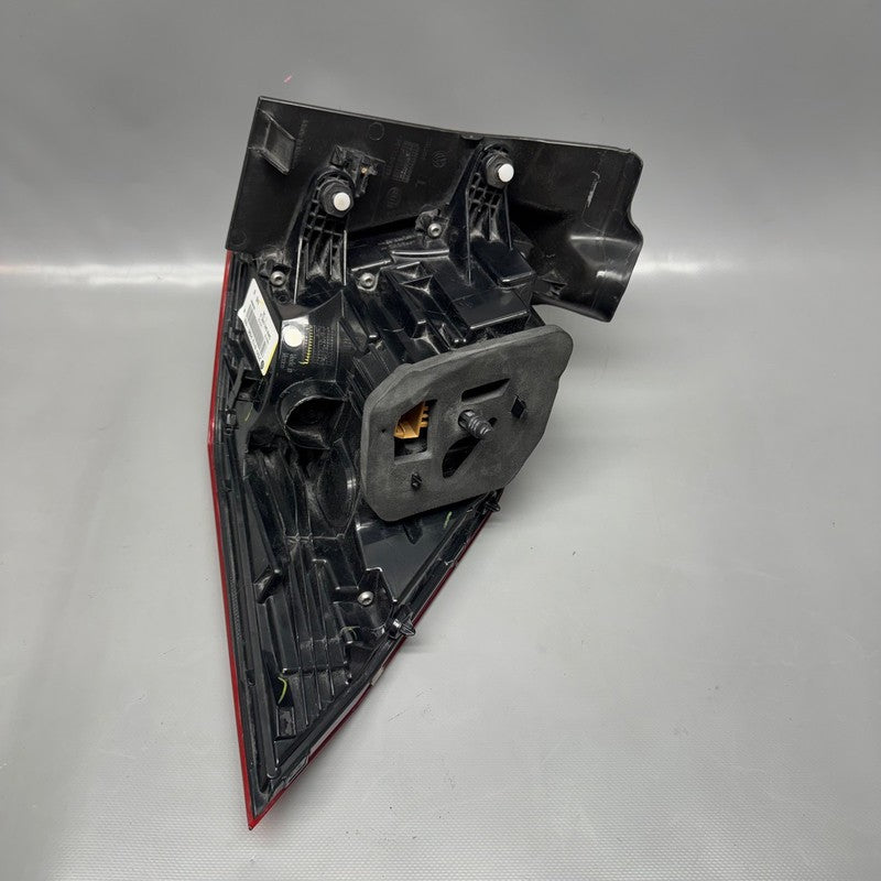 VOLKSWAGEN TIGUA TAIL LIGHT LEFT DRIVER 2018 2019 2020 OEM 5NN945095A