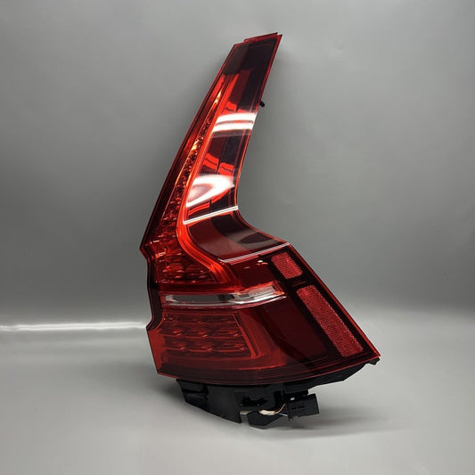 3229161 VOLVO V60 TAIL LIGHT RIGHT PASSENGER 2020 2021 2022 2023 2024 LED OEM 3229161