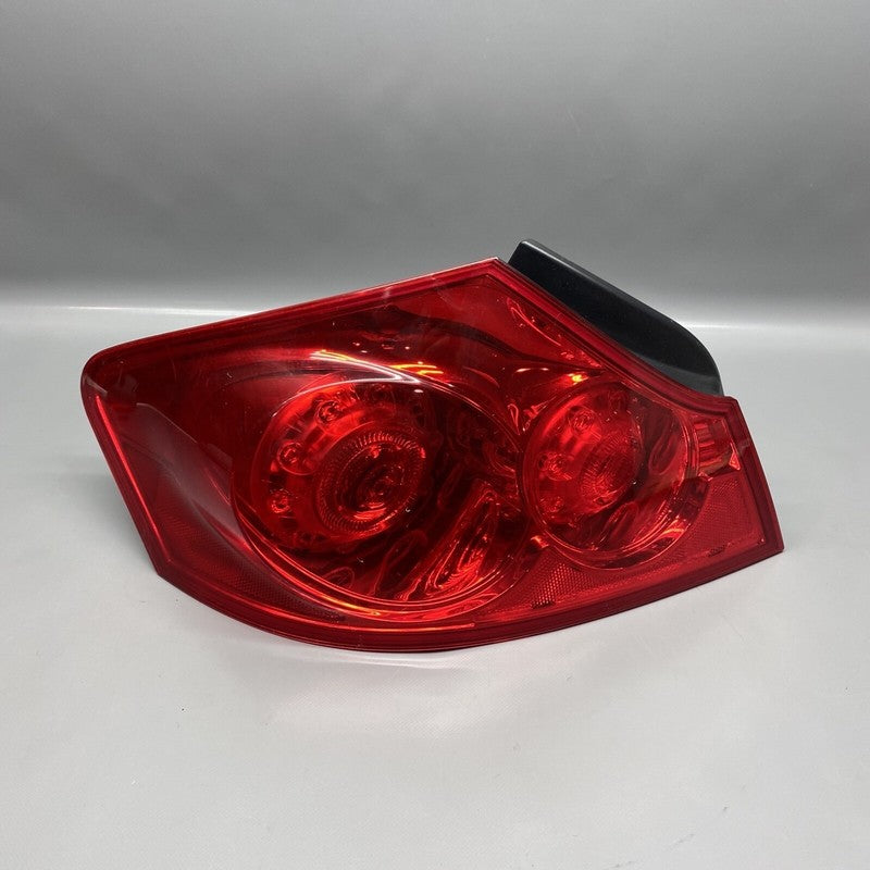 INFINITI G37 TAIL LIGHT LEFT DRIVER 2007 2008 2009 2010 2011 2012 OEM