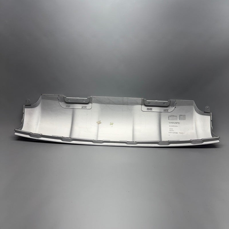 VOLVO XC60 REAR BUMPER LOWER VALANCE 2014 2015 2016 OEM 31425494