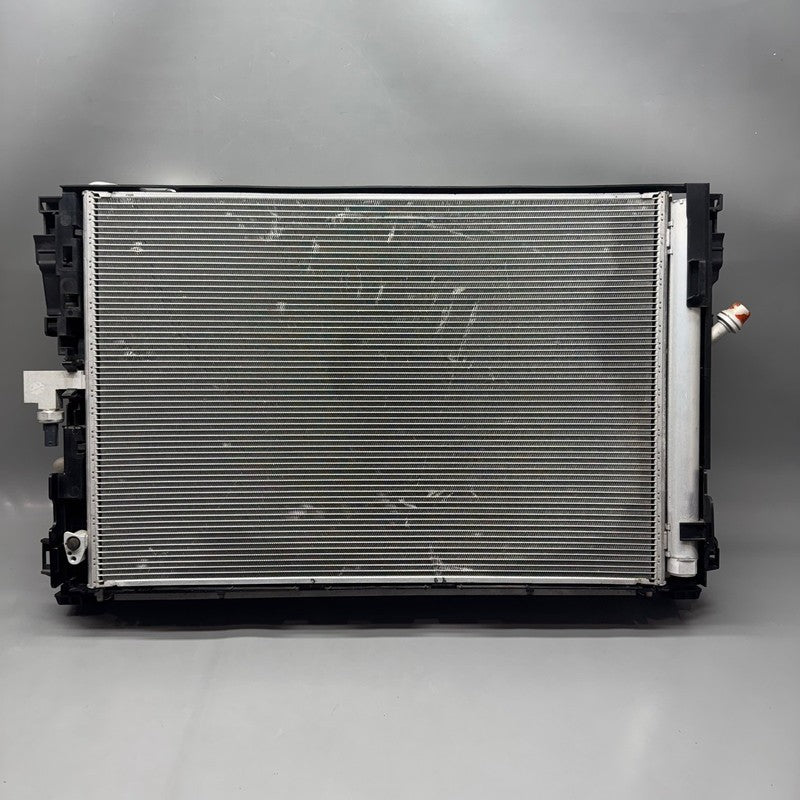 A2045003703 MERCEDES BENZ E350 E550 COOLANT RADIATOR 2010 2011 2012 2013 2014 2015 OEM