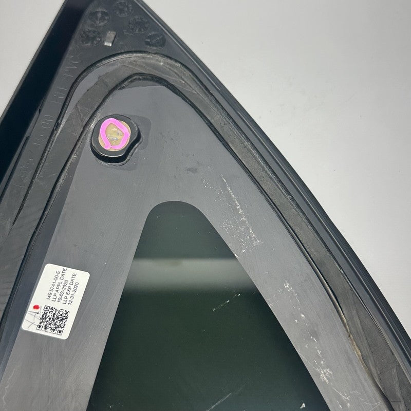 1495741-00-E TESLA MODEL Y QUARTER GLASS RIGHT REAR 2020 2021 2022 2023 OEM 1495741-00-E