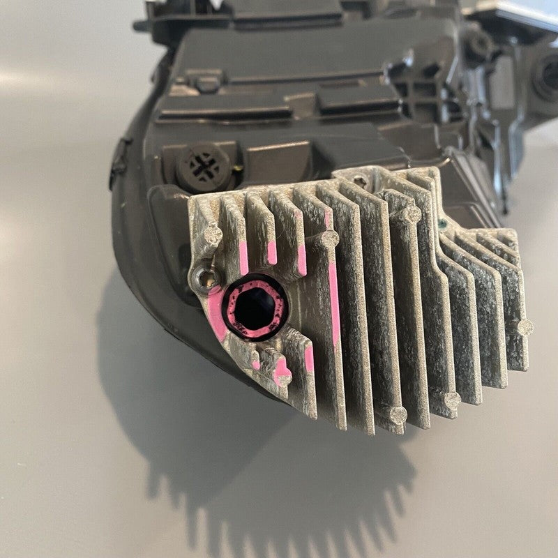 1077372-00-K TESLA MODEL 3 HEADLIGHT RIGHT SIDE LED 1077372-00-K 2017 2018 2019 2020 OEM