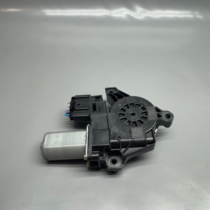 BMW X1 X2 DOOR WINDOW MOTOR LEFT FRONT 2023 2024 2025 OEM 5A75082