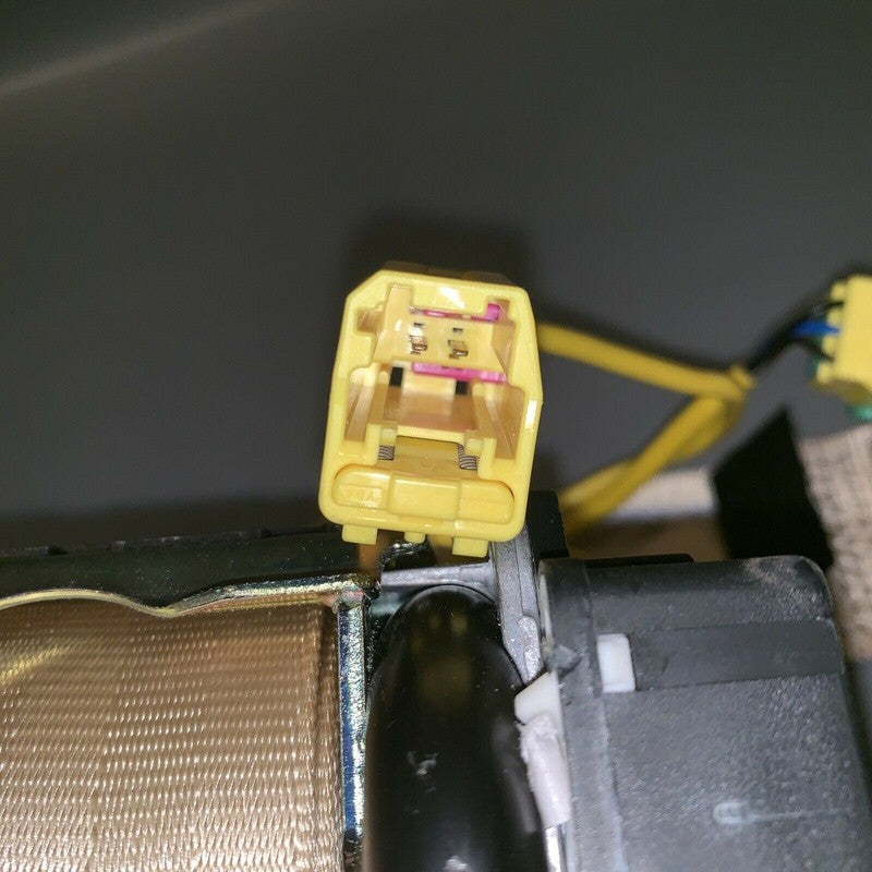 3D1858663C VOLKSWAGEN PHAETON 3D SEAT BELT LEFT FRONT 2004 2005 2006 BEIGE OEM