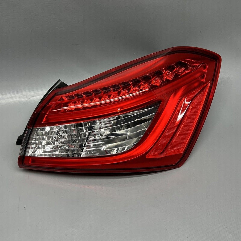 6700084810 MASERATI GHIBLI TAIL LIGHT RIGHT PASSENGER 2014 15 16 17 2018 LED OEM 6700084810