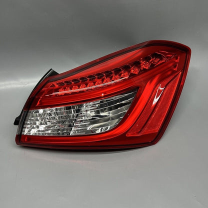6700084810 MASERATI GHIBLI TAIL LIGHT RIGHT PASSENGER 2014 15 16 17 2018 LED OEM 6700084810