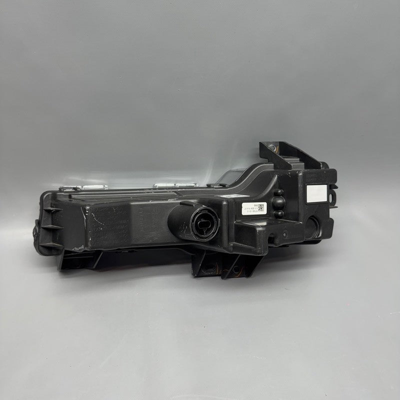 1507929-00-D TESLA MODEL Y FOG LIGHT RIGHT PASSENGER 2020 2021 2022 2023 2024 OEM