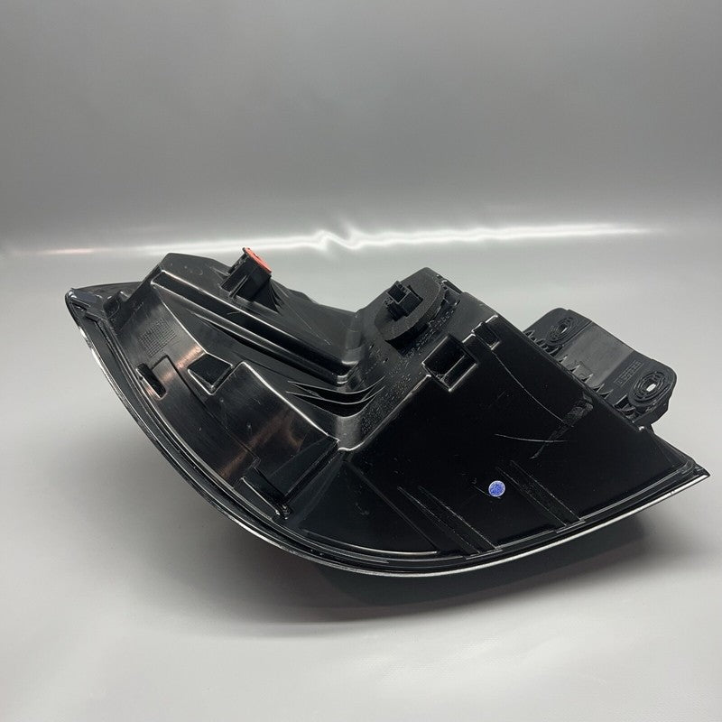 H4946305007 BMW X3 TAIL LIGHT RIGHT PASSENGER 2022 2023 2024 OEM H4946305007