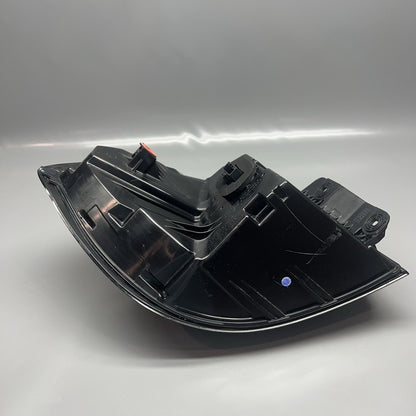 H4946305007 BMW X3 TAIL LIGHT RIGHT PASSENGER 2022 2023 2024 OEM H4946305007