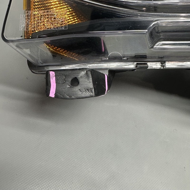 1077391-00-F TESLA MODEL 3 FOG LIGHT LEFT DRIVER 2017 18 19 20 21 22 2023 OEM 1077391-00-F