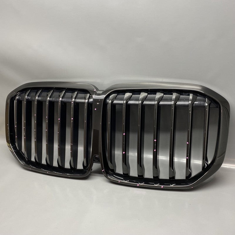 8745730 BMW X7 FRONT BUMPER RADIATOR GRILLE 2017 2018 2019 OEM 8745730