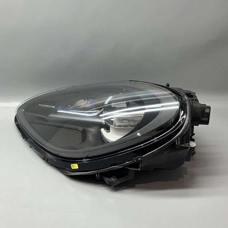 PORSCHE MACAN TURBO HEADLIGHT LEFT DRIVER FULL LED 95B941009BD 2019 20