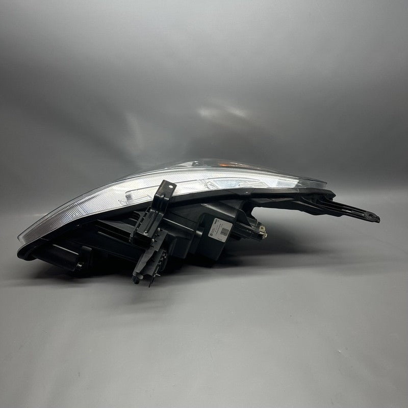 26010-9KK0A NISSAN VERSA HEADLIGHT RIGHT PASSENGER HALOGEN 2015 2016 17 18 2019 26010-9KK0A