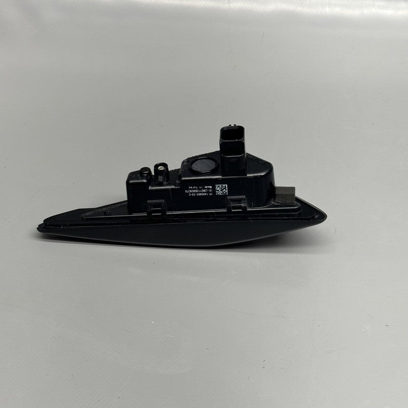 1495865-20-C TESLA MODEL 3 Y FENDER CAMERA MARKER RIGHT 2017 18 19 20 21 2022 1495865-20-C
