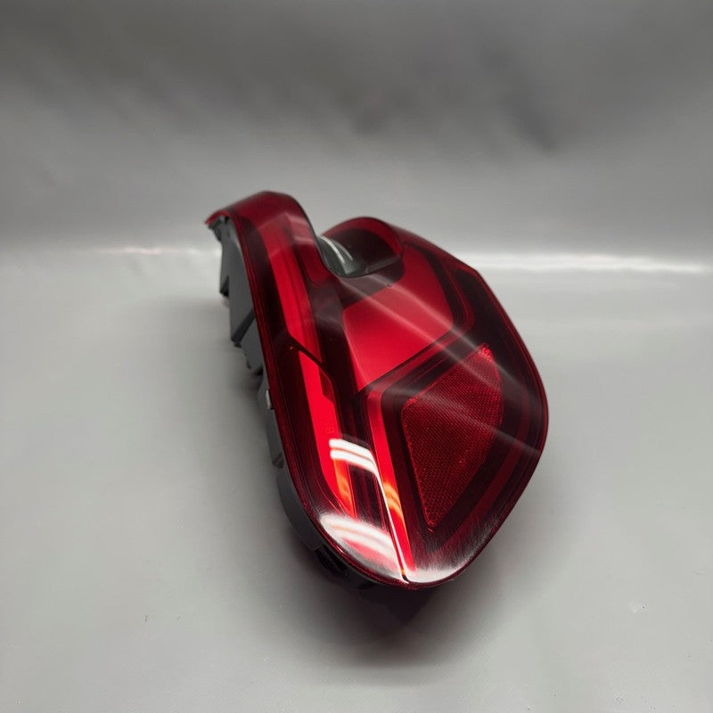 BMW X5 TAIL LIGHT LEFT DRIVER X5M 2019 2020 2021 2022 2023 OEM