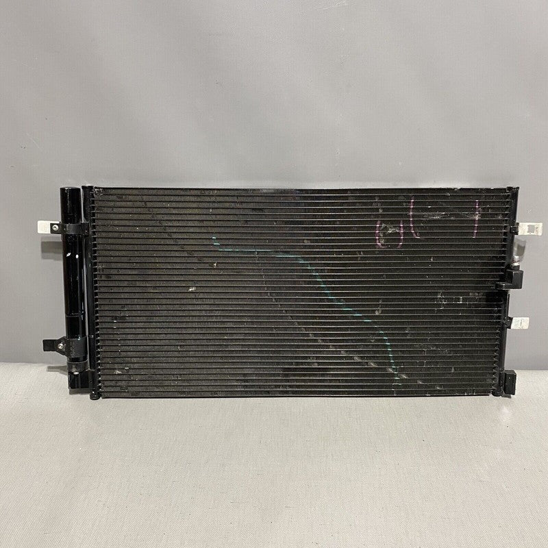 8T0260401G AUDI A4 AC CONDENSER A5 Q5 8T0260401G 2013 2014 2015 2016