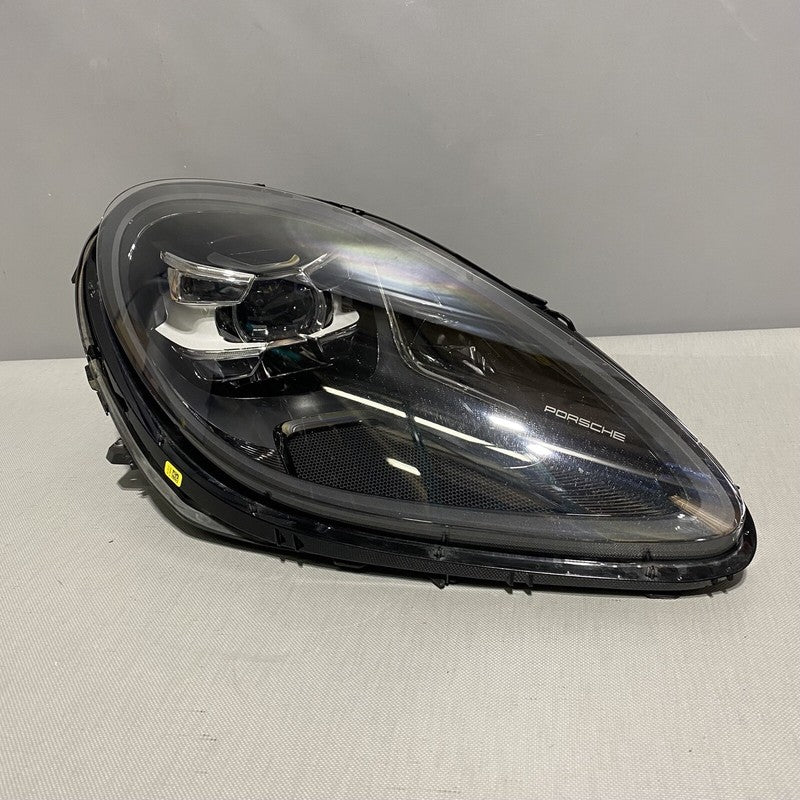 PORSCHE MACAN HEADLIGHT RIGHT PASSENGER FULL LED 95B941010AR 2019 2020