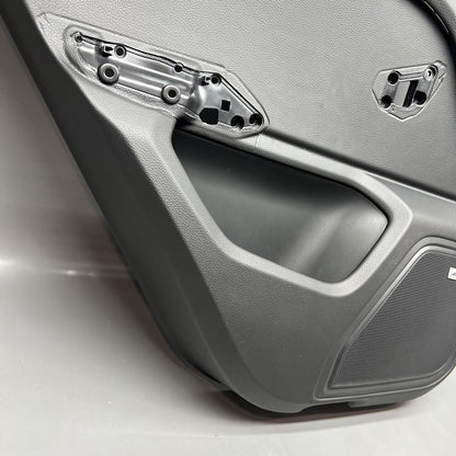 95B867305 PORSCHE MACAN DOOR PANEL LEFT REAR 2015 2016 2017 2018 2019 2020 2021 95B867305