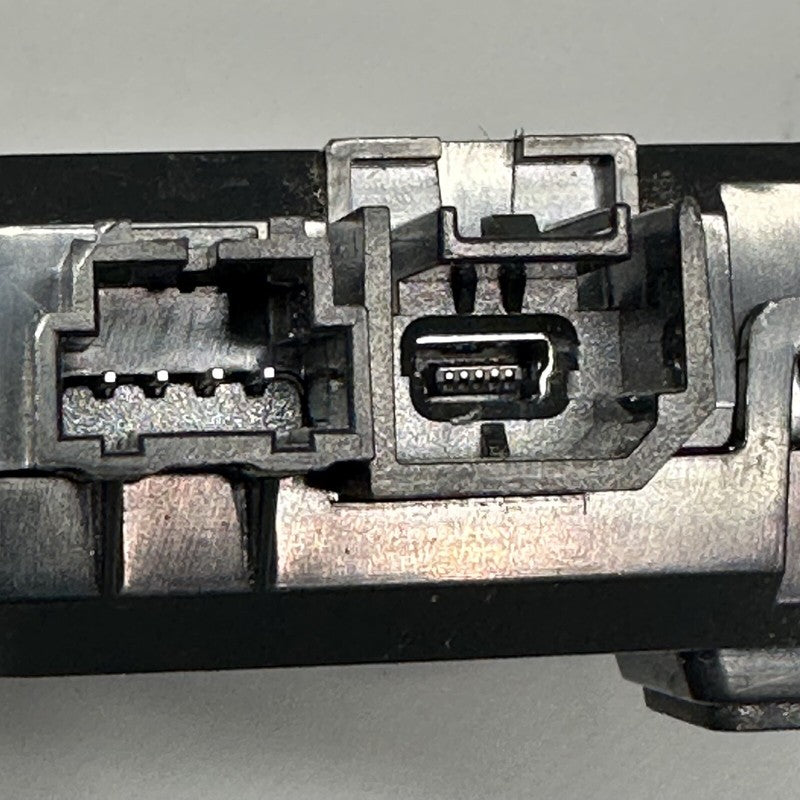 1093295-00-A TESLA MODEL 3 CENTER CONSOLE USB DATA CHARGER MODULE 2017 18 2019 1093295-00-A