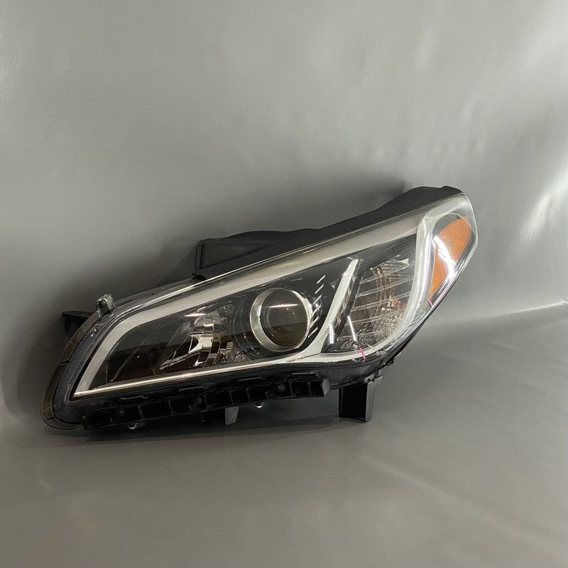 92101-C2000 HYUNDAI SONATA HEADLIGHT LEFT DRIVER HALOGEN 2015 2016 2017 OEM 