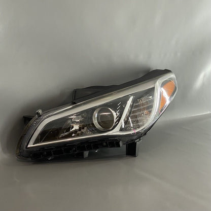 92101-C2000 HYUNDAI SONATA HEADLIGHT LEFT DRIVER HALOGEN 2015 2016 2017 OEM 