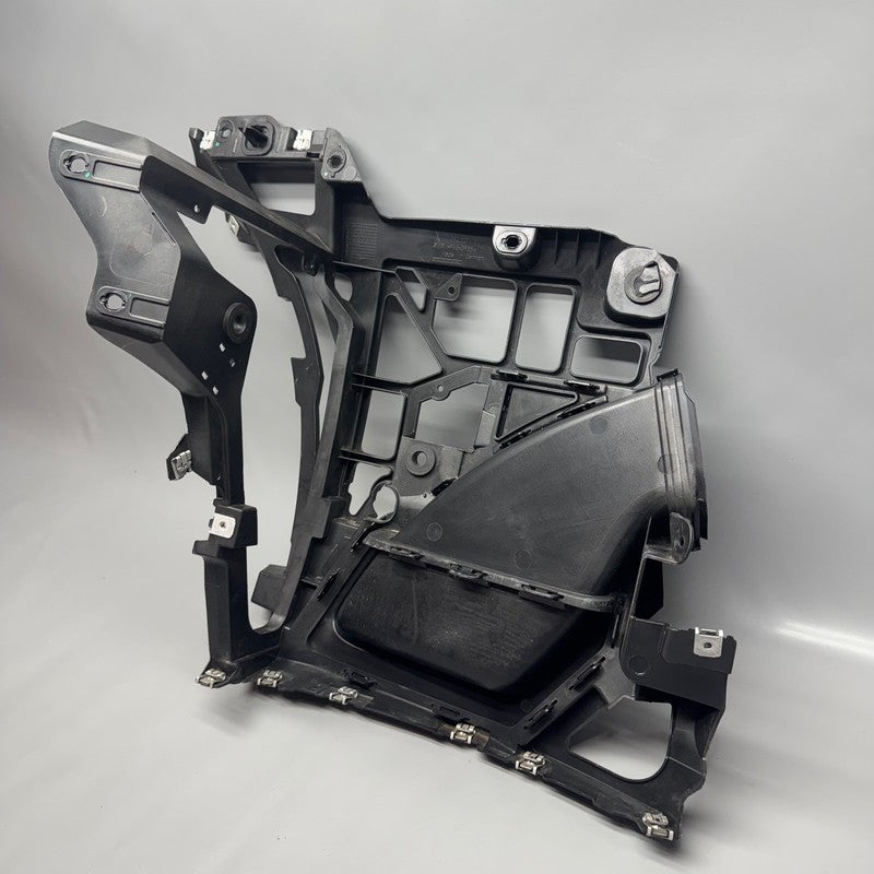 PORSCHE 911 992 REAR BUMPER MOUNTING BRACKET RIGHT REAR 2020-2022 2023