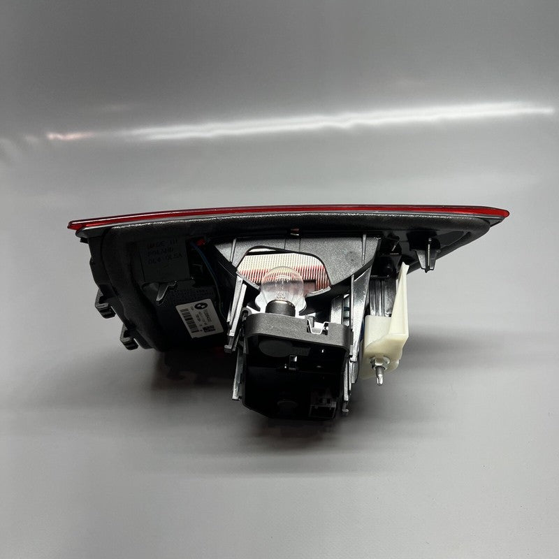 f03564000 BMW X4 TRUNK TAIL LIGHT RIGHT PASSENGER 2014 2015 2016 2017 2018 OEM