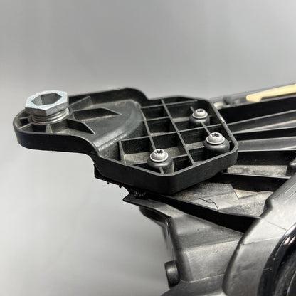 A2139064404 MERCEDES BENZ E300 HEADLIGHT RIGHT PASSENGER 2017 2018 2019 2020 LED A2139064404