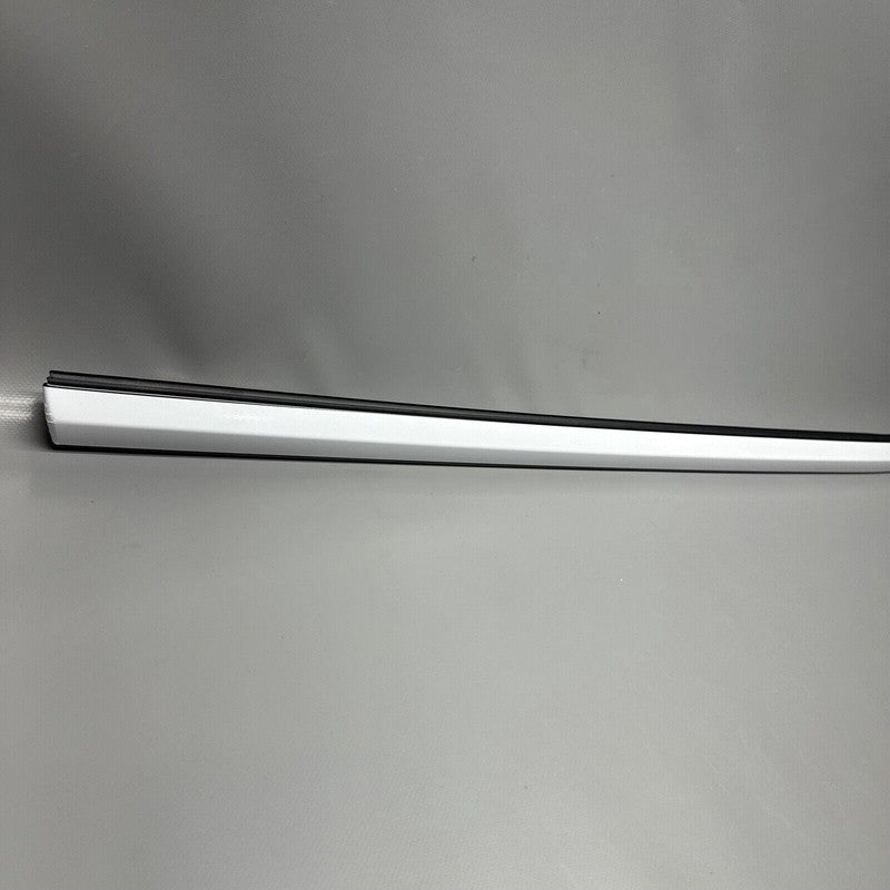 1080684-01-i TESLA MODEL 3 DOOR WINDOW MOLDING RIGHT FRONT 2017 18 19 20 21 2022 1080684-01-i