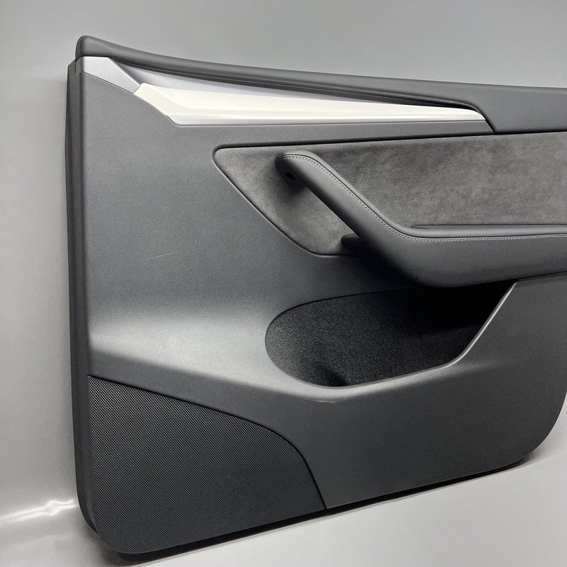 1997295-00-E TESLA MODEL Y DOOR PANEL RIGHT FRONT 2020 2021 2022 2023 OEM 1997295-00-E