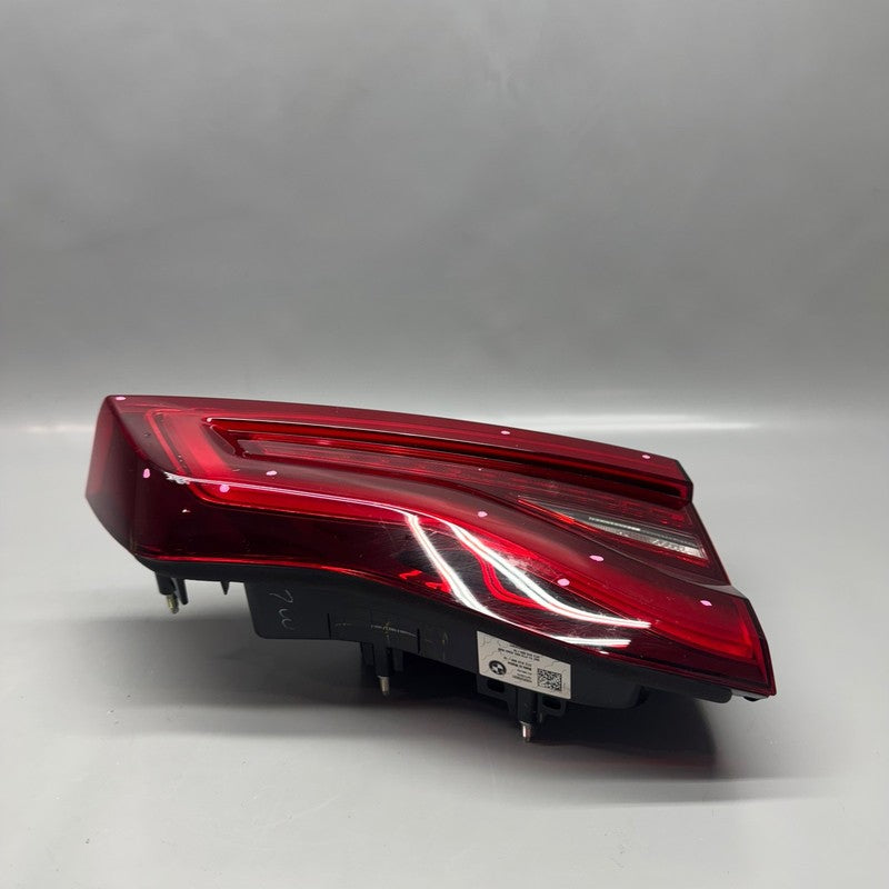 BMW X3M TAIL LIGHT INNER RIGHT PASSENGER 2018 2019 2020 2021 OEM 89853