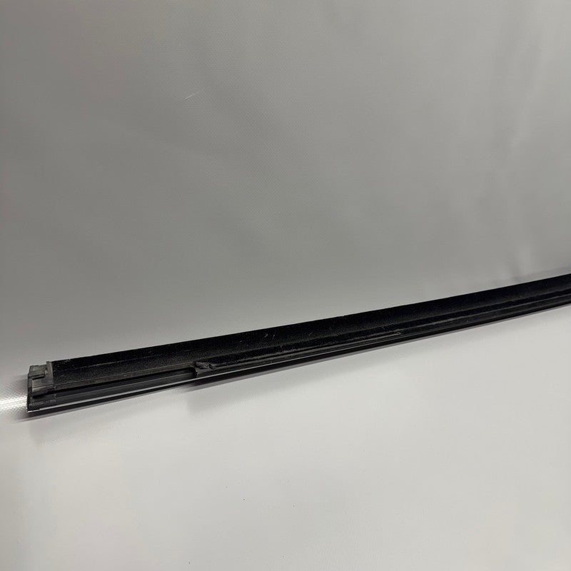 TESLA MODEL X DOOR WINDOW MOLDING RIGHT REAR 2016 2017 2018 2019 2020 