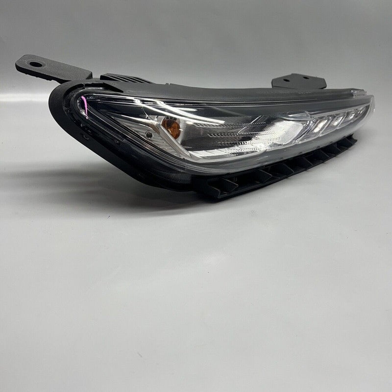 92208-J9010 HYUNDAI KONA DAYTIME RUNNING LIGHT RIGHT 2018 2019 2020 2021 OEM 92208-J9010