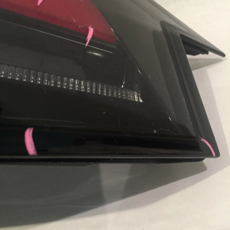 1034333-00-A TESLA MODEL X TAIL LIGHT RIGHT PASSENGER 1034333-00-A 2015 2016 2017 2018 OEM