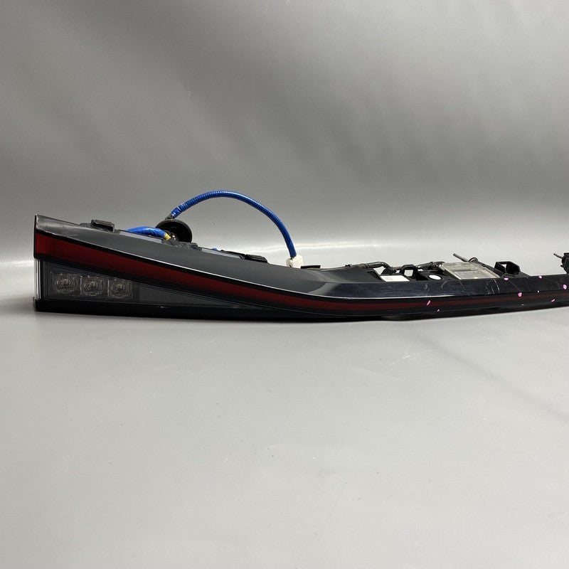 81550-53190 LEXUS IS300 REAR CENTER LIGHT IS350 2020 2021 2022 2023 OEM 81550-53190