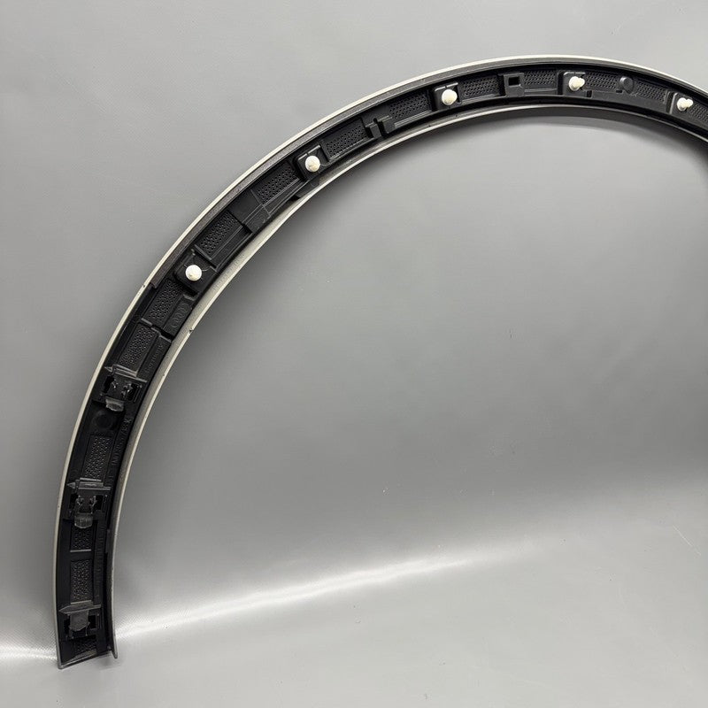 AUDI Q7 FENDER FLARE RIGHT FRONT 2020 2021 2022 2023 2024 OEM 4M085371