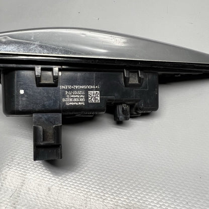 1125106-77-E TESLA MODEL 3 FENDER CAMERA MARKER LEFT 2018 2019 2020 2021 1125106-77-E