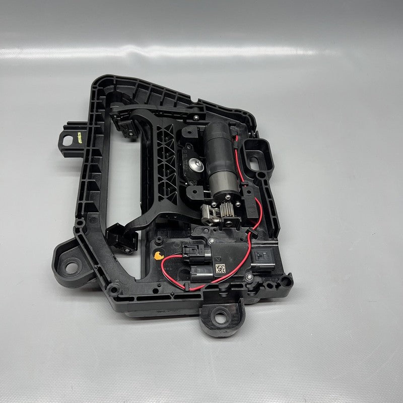 1582612-00-A TESLA MODEL S DOOR HANDLE RIGHT FRONT 2016 2017 2018 2019 2020 OEM 1582612-00-A