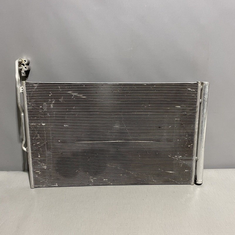 7P0820411A PORSCHE CAYENNE AC CONDENSER VOLKSWAGEN TOUAREG 3.0L V6 2011 2012 13 14 15 2016