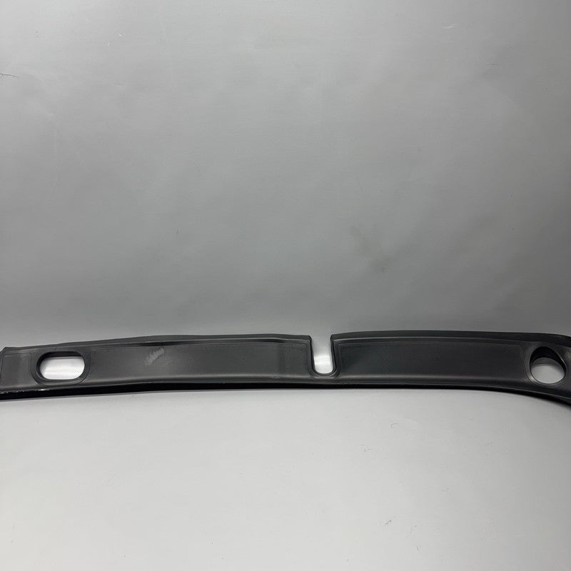 1062356-00-B TESLA MODEL X TAILGATE CENTER UPPER TRIM 2016 2017 2018 2019 2020 OEM