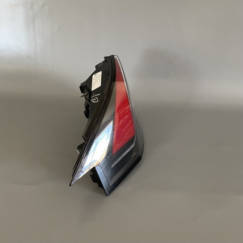 TESLA MODEL X TAIL LIGHT LEFT DRIVER SIDE 2016 2017 2018 2019 2020 LED