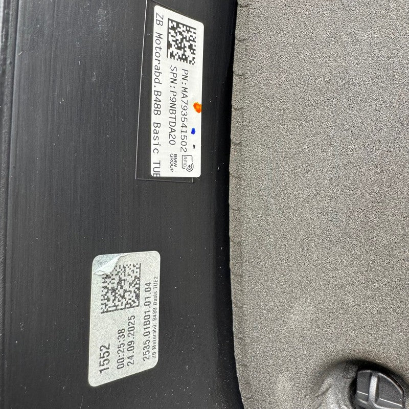 BMW X3 ENGINE COVER HYBRID 2025 2026 OEM 7935415