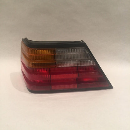 MERCEDES BENZ E320 TAIL LIGHT LEFT SIDE 1989 1990 1991 1992 1993 1994 1995 OEM
