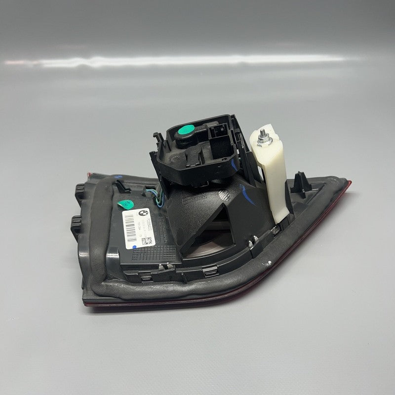 BMW X4 TRUNK TAIL LIGHT RIGHT PASSENGER 2014 2015 2016 2017 2018 OEM 7
