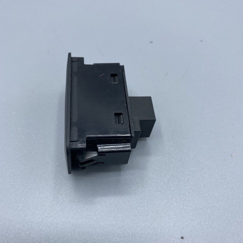 AUDI Q5 LIFT GATE SWITCH BOTTOM 4G0959831C 2018 2019 2020 OEM