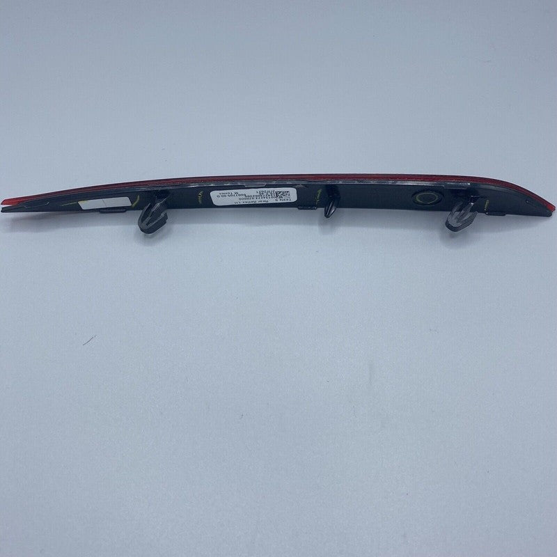 6007705-00-D TESLA MODEL S REAR BUMPER REFLECTOR LEFT 2016 2017 2018 2019 2020 OEM